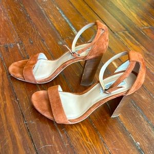 7 1/2 Steve Madden strappy heels